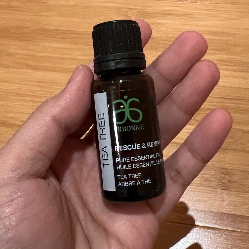 Arbonne Rescue & Renew Pure Essential Oil Tea Tree